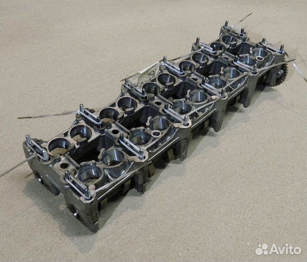 Постель с распредвалами MB 612.965 Gelenvagen