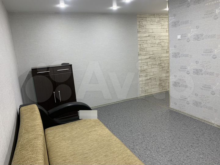 2-к. квартира, 53 м², 1/9 эт.