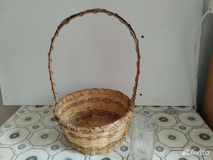 Корзина плетеная