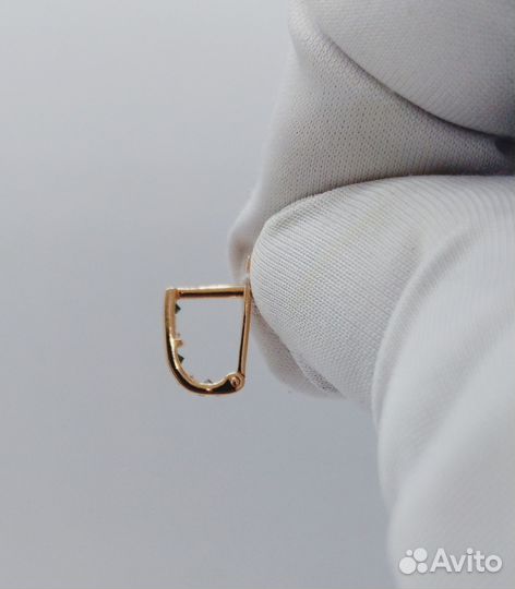 Золотые серьги с фианитом