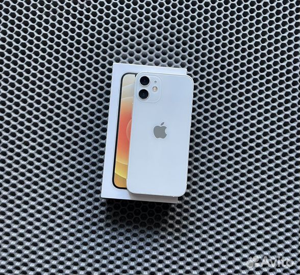 iPhone 12 mini, 64 ГБ
