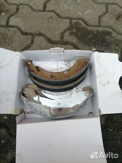 Тормозные колодки задние на volkswagen polo