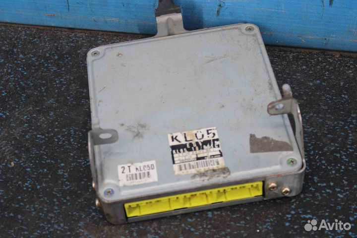 Блок управления Mazda 626 (Мазда 626) GE KL0518881