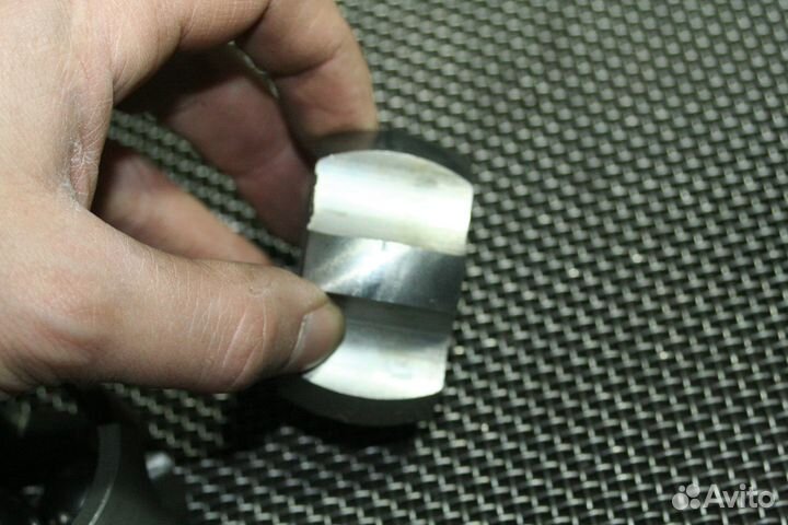 Mazda 3 / Mazda 5 28шл Полуось привода Правый 2.0L