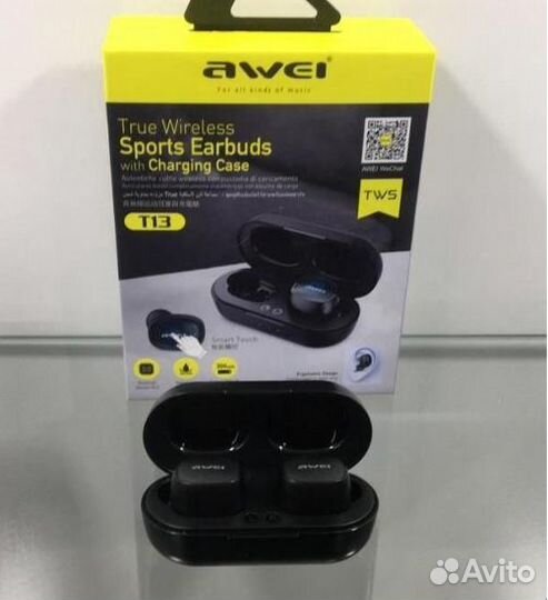 Наушники в кейсе