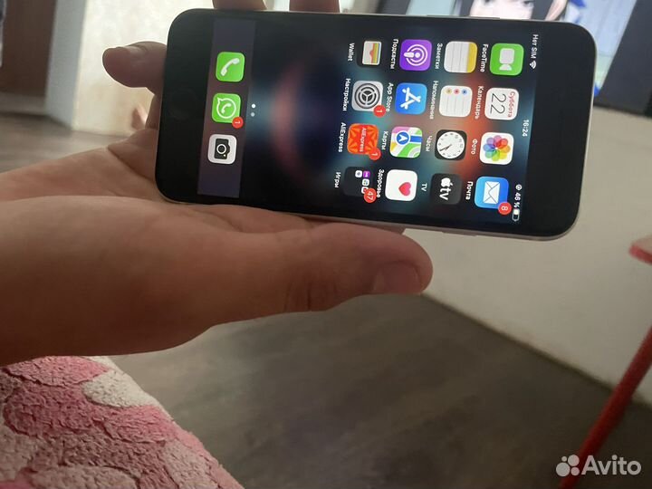 Телефон iPhone se 2020