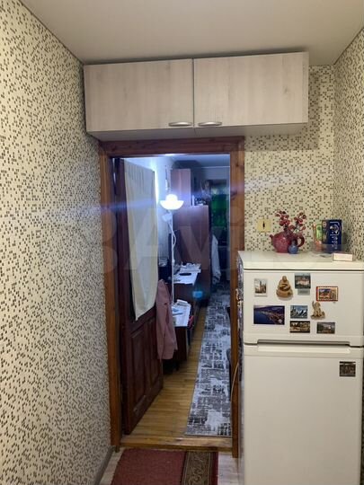 Доля в 1-к. квартире, 32 м², 1/5 эт.