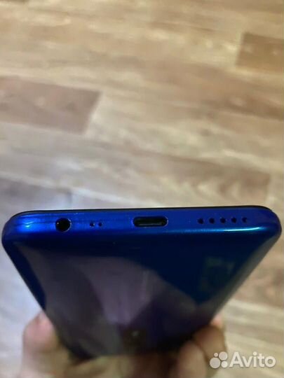 Xiaomi Redmi 8, 3/32 ГБ