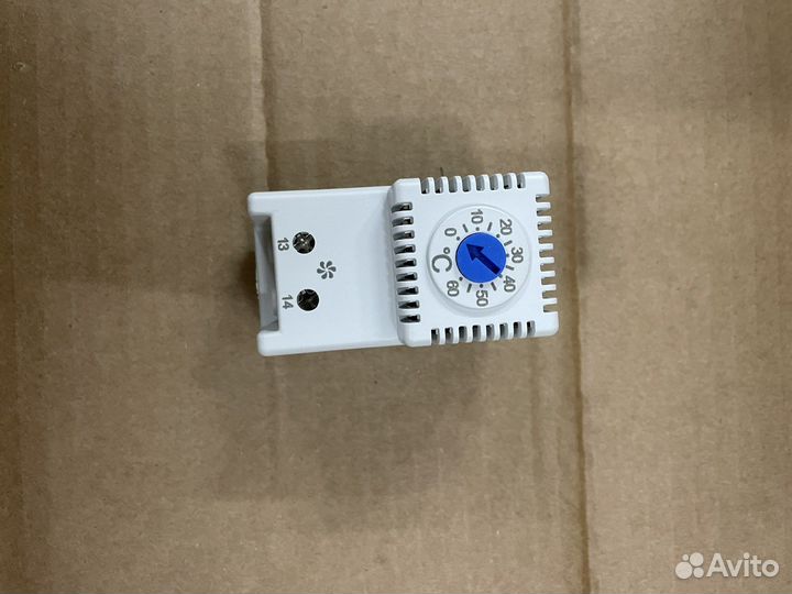 Термостат контакт диапазон 0-60град.C DKC R5THV2