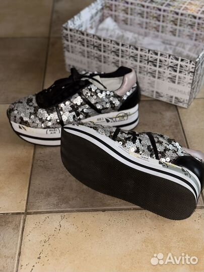 Кроссовки премиата 40