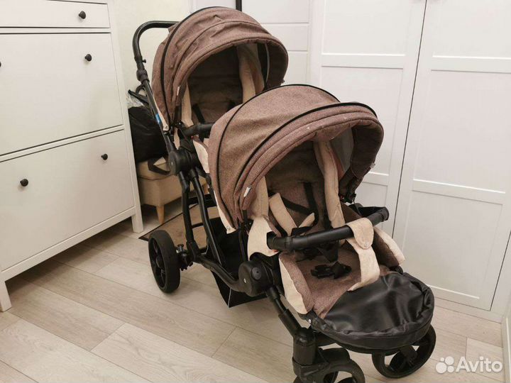 Коляска для двойни