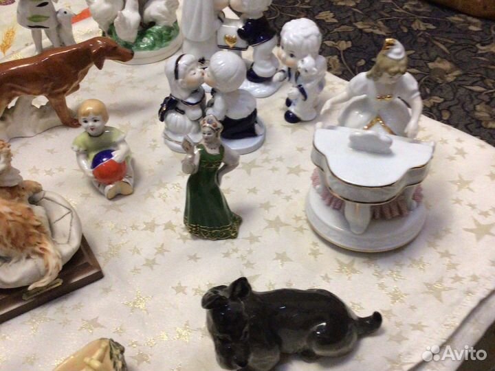 Статуэтки разные