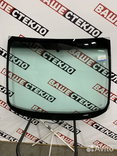 Лобовое стекло Renault Megane Scenic 2
