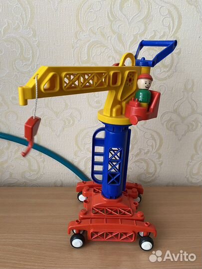 Башенный кран игрушка