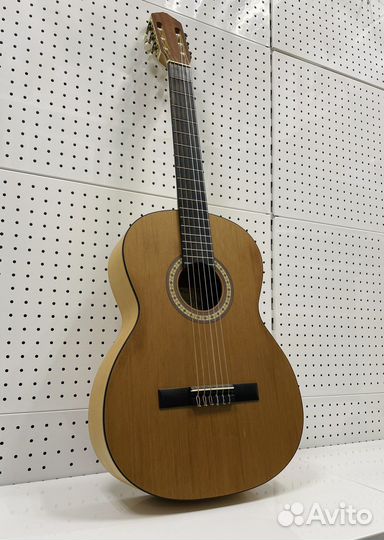 Классическая гитара Strunal 271-0P-4/4 EKO
