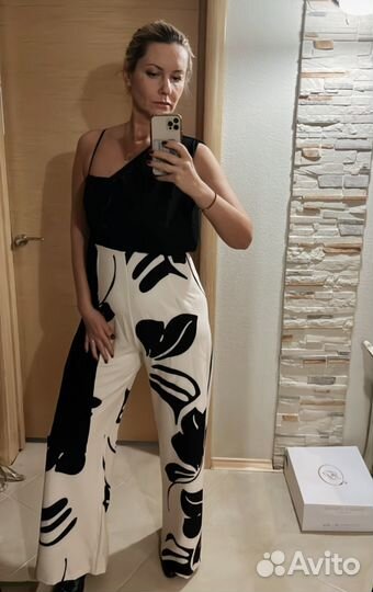 Комбинезон вечерний Италия 46 размер новый 3900