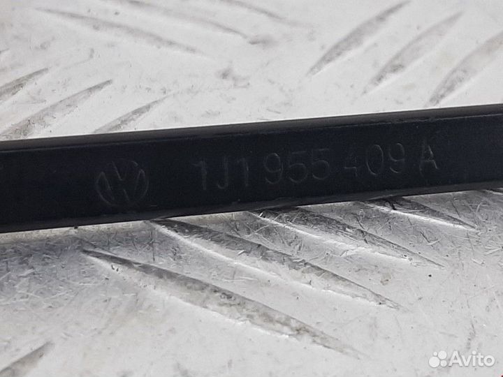 Щеткодержатель (поводок стеклоочистителя, дворник)