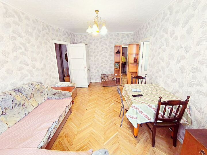 2-к. квартира, 43 м², 3/4 эт.