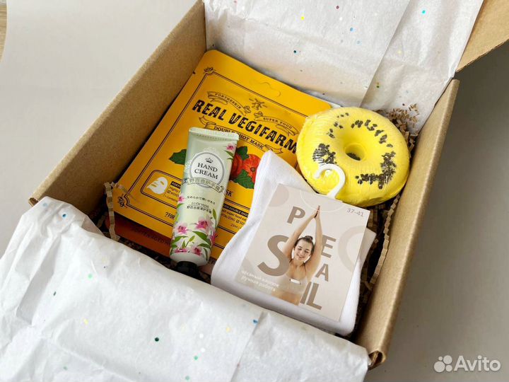 Подарочный набор для женщин на 8 марта