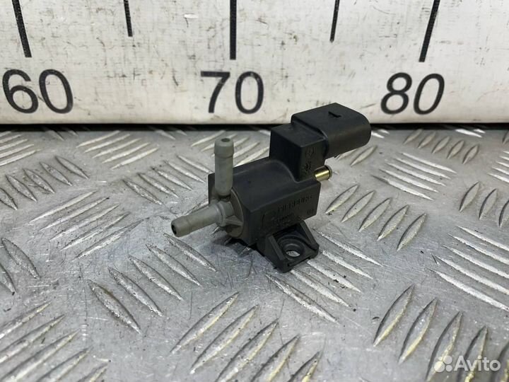 Б/У Клапан электромагнитный вакуумный VAG#010