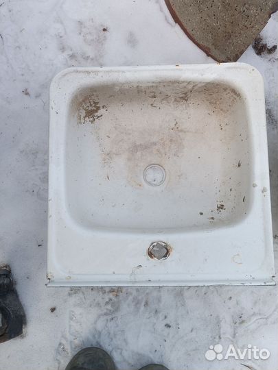 Раковина железная бу