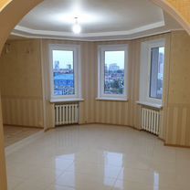 2-к. квартира, 67 м², 7/10 эт.