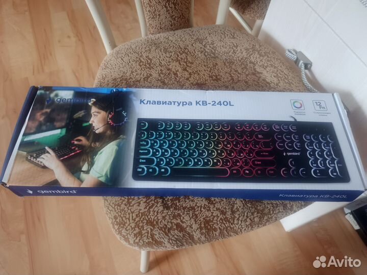 Игровая клавиатура с подсветкой