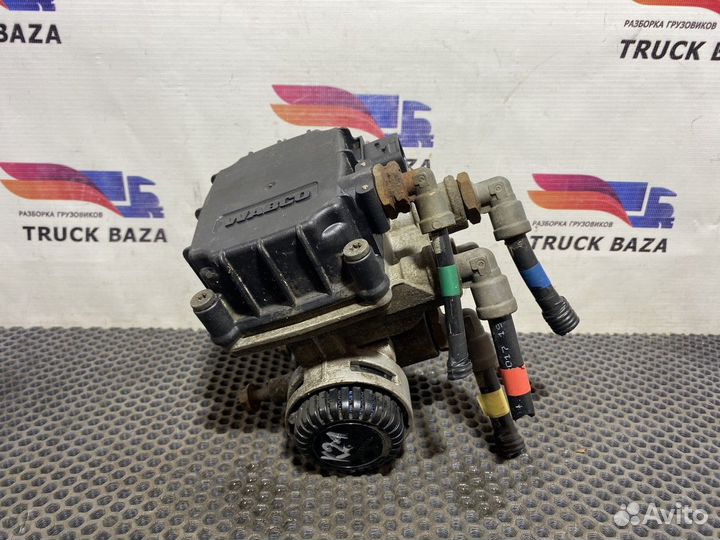 Кран управления тормозами прицепа камаз 5490