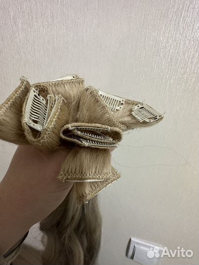 Искусственные волосы на заколках