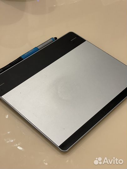 Графический планшет wacom intuos pen & touch mini