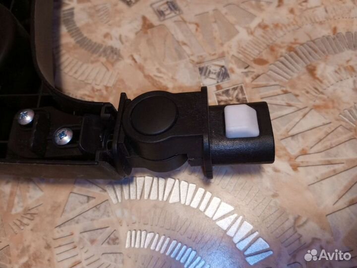 Столик от прогулочной коляски