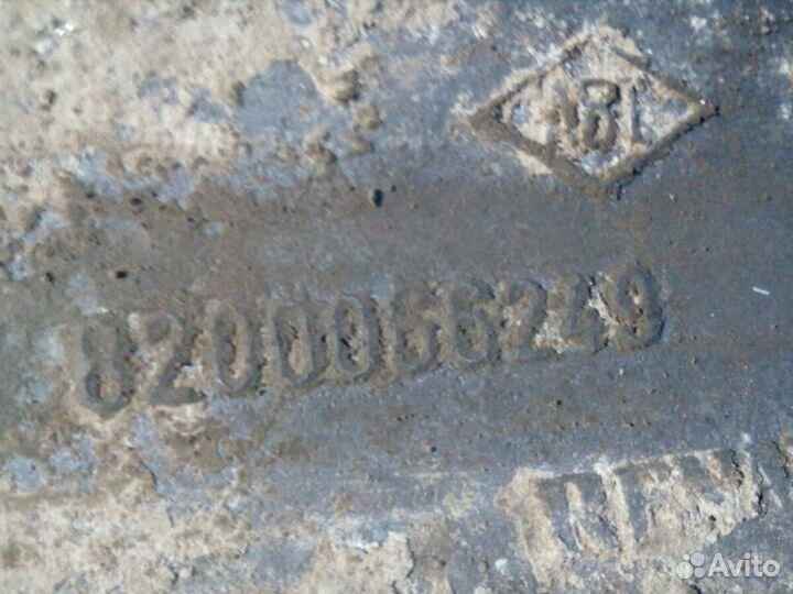 Кронштейн генератора Renault Logan