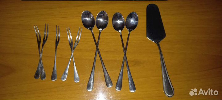 Набор ложек, набор вилок, лопатка для торта