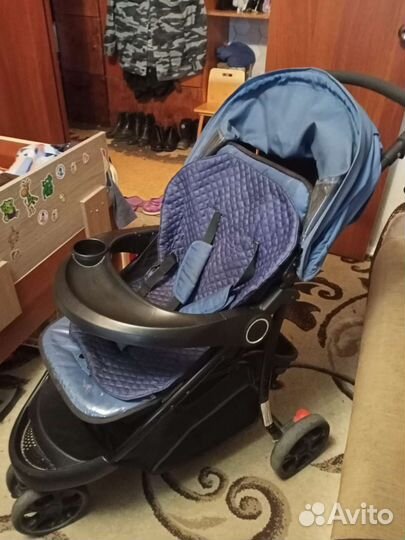 Прогулочная коляска