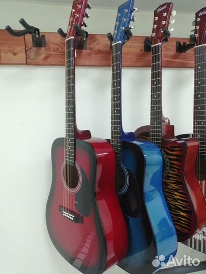 Акустическая гитара новая
