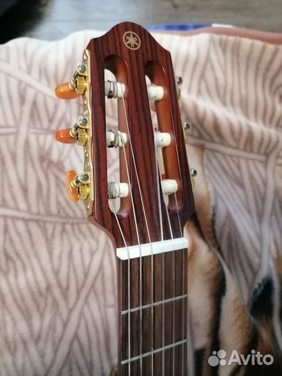 Электроакустическая гитара Yamaha SLG110N