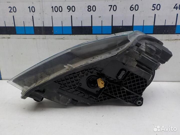 Фара левая Skoda Superb