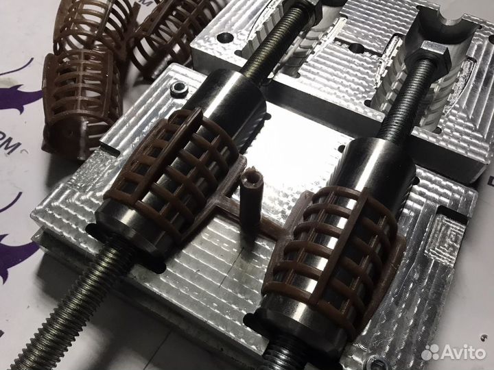 Форма чпу для литья пластиковых кормушек №1 D30