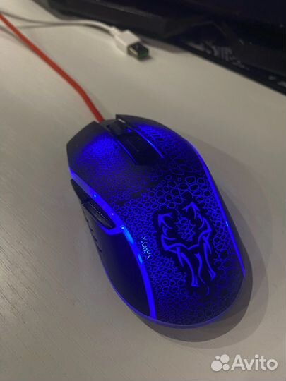 Игровая мышь и коврик