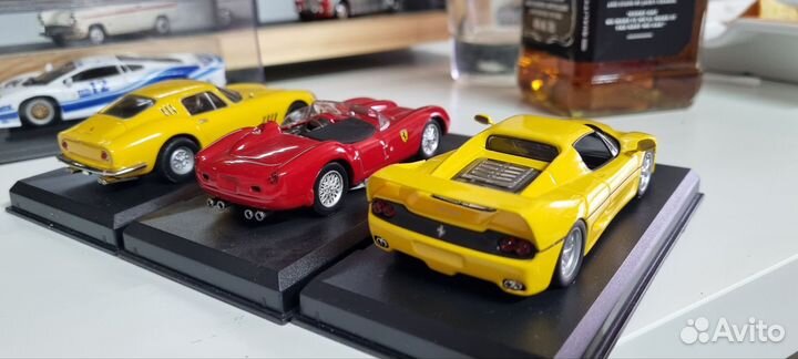 Модель 1 :43 Ferrari