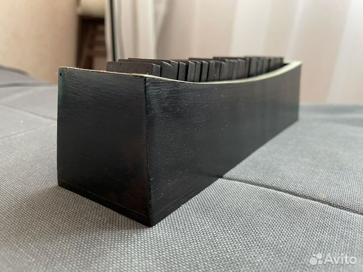 Домино, дерево тик, манго