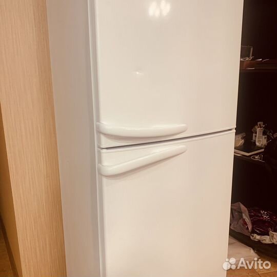 Холодильник бу атлант