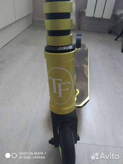 Трюковой самокат