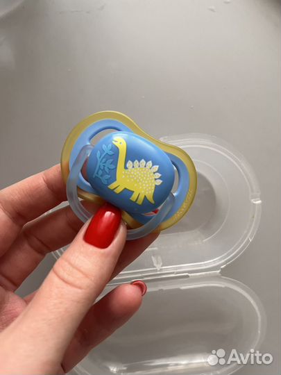 Набор новых пустышек avent 2шт