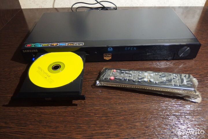 DVD проигрыватель Samsung с караоке