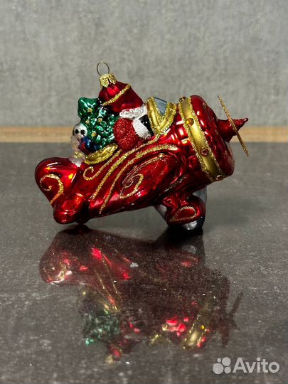 Елочная игрушка дед мороз на самолёте с подарками