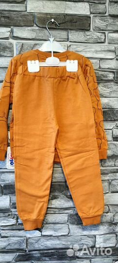 Распродаю. Костюм на мальчика. Турция. 104