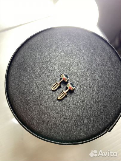 Золотые серьги с топазами и бриллиантами