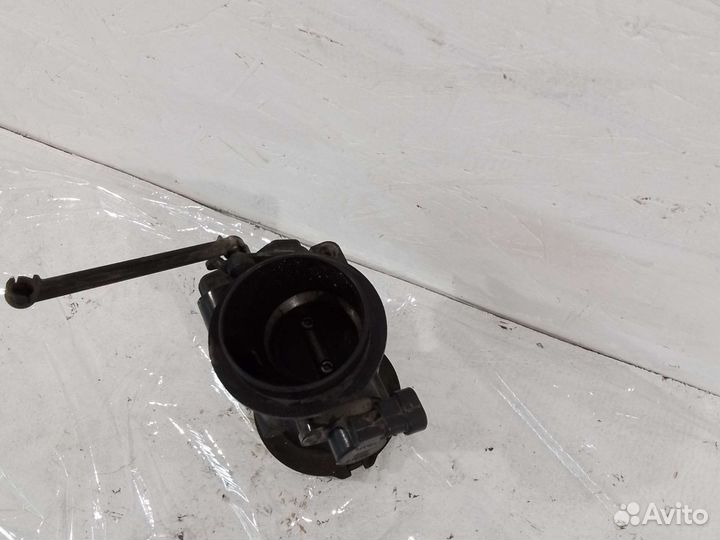 Заслонка дроссельная Renault Logan 1