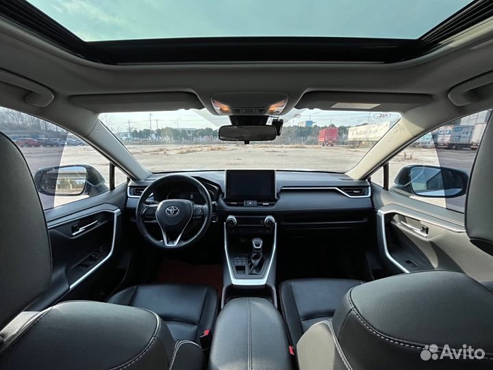 Toyota RAV4 2.0 CVT, 2021, 19 000 км